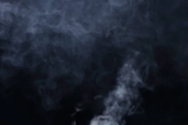 Bouffées Denses Fumée Blanche Brouillard Sur Fond Noir Nuages Fumée — Photo