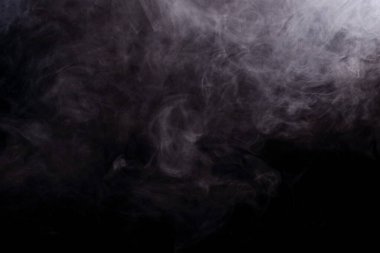 Siyah Arkaplanda Yoğun Tüy Duman ve Sis, Soyut Duman Bulutları, Tüm Hareketler Bulanık, Niyet Bulanık, Hedef Bulanık ve Yüksek Düşük Kontrastlı Kontrast, metin logosu için kopyalama alanı