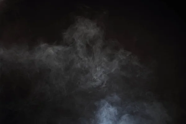 Dichte Pluizige Trekjes Witte Rook Mist Zwarte Achtergrond Abstracte Rookwolken — Stockfoto