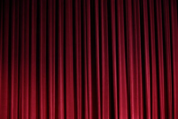 Red Curtain Ditutup Sebelum Drama Teater Dimulai Dan Pencahayaan Warna — Stok Foto