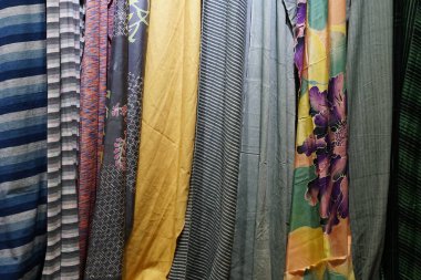 Kumaş Tekstil Renk Örnekleri 'nin pek çok stil tipi Satır, Döşeme bezi palet örnekleri, dünya çapında satın almak ve kalıp seçmek için perakende ve ticaret fuarı göstermek