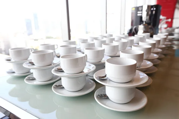 Grupo Tazas Café Vacías Muchas Filas Taza Blanca Para Servicio —  Fotos de Stock