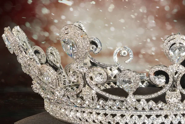 Diamon Silver Crown Miss Pageant Beauty Contest Crystal Tiara Прикрашає — стокове фото