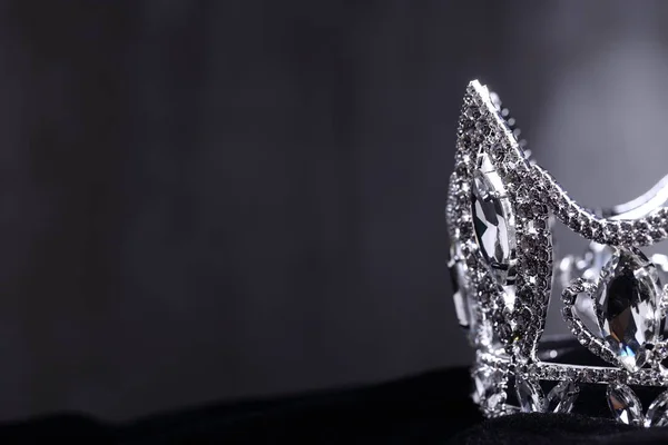 Diamond Silver Crown Miss Kauneuskilpailu Crystal Tiara Koruja Koristeltu Jalokivet — kuvapankkivalokuva