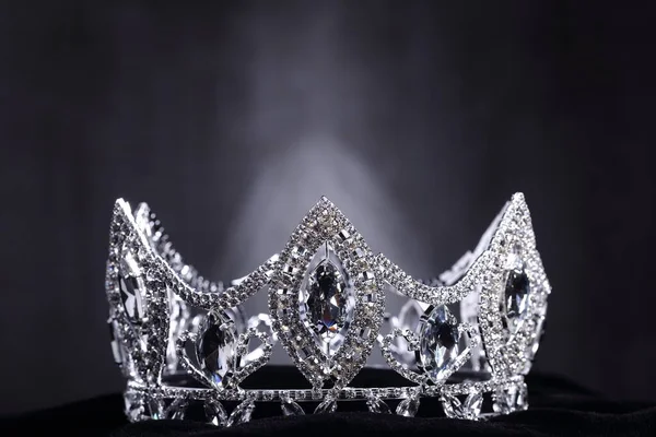 Diamond Silver Crown Miss Pageant Beauty Contest Crystal Tiara Jewelry — Stockfoto