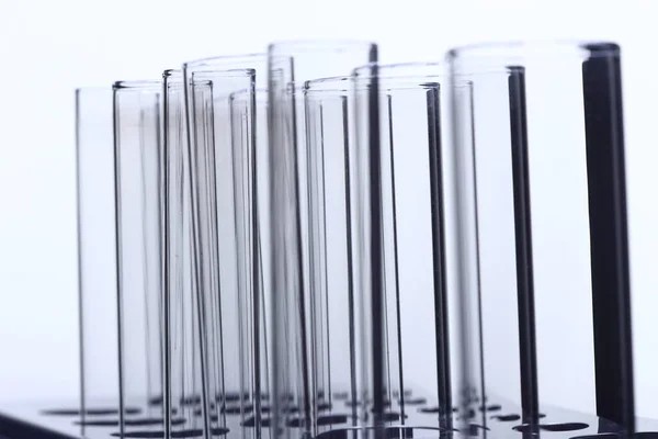 Groupe Abstrait Laboratoire Vide Tube Verre Sur Support Acier Inoxydable — Photo