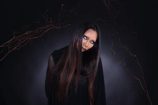 Czarodziejstwo Azji Kobieta Straszne Witch Duch Historia Wygląd Białe Oczy — Zdjęcie stockowe