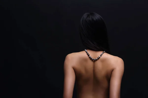 Portrait Beautiful Nude Long Straight Black Hair Woman Pearl Necklace — Stock Photo, Image