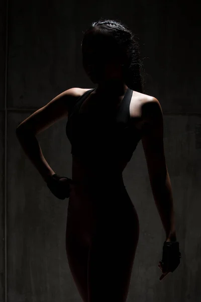 Asian Tan Skin Fitness Frau Übung Stretcharme Boxen Gewichtsschlag Dunklem — Stockfoto