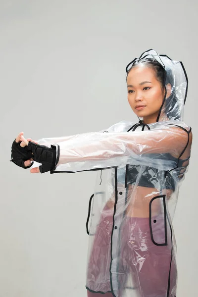 Asian Tan Skin Fitness Жінка Вправляється Розтягуючись Бігати Теплі Руки — стокове фото