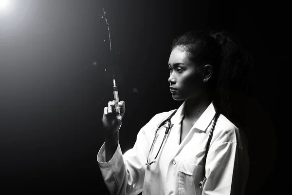 Aziatisch Mooi Dokter Verpleegster Uniform Met Stethoscoop Spuit Portret Half — Stockfoto