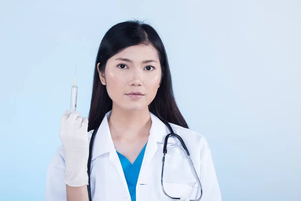 Asiática Hermosa Doctora Enfermera Mujer Uniforme Con Estetoscopio Guantes Goma — Foto de Stock