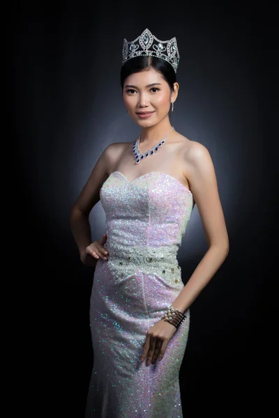 6,527 Asian Girl Evening Gown Images, Stock Photos, 3D objects, & Vectors |  Shutterstock