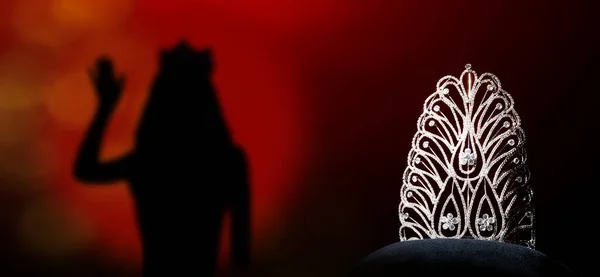 Срібна Діамантова Корона Конкурсу Краси Міс Педжеант Всесвітній Конкурс Блищить — стокове фото