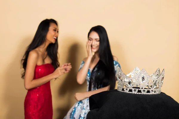 Grupo Dos Miss Concurso Belleza Reina Concurso Noche Asiática Vestido — Foto de Stock