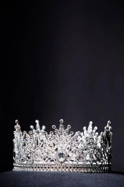 Diamond Silver Crown Miss Pageant Szépségverseny Crystal Tiara Ékszerek Díszített — Stock Fotó