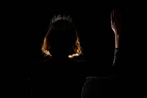 Portrait Silhouette Shadow Back Rim Light Miss Pageant Beauty Queen — стокове фото