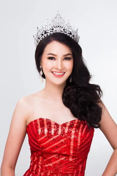 Portrait Von Miss Pageant Contest Asian Red Pailletten Abendkleid Mit — Stockfoto