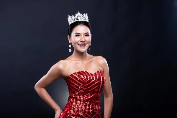 Portrait Von Miss Pageant Schönheitswettbewerb Roten Pailletten Abendkleid Ballkleid Mit — Stockfoto