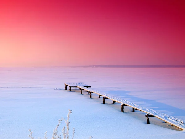 在结冰的河上落日 Winter Russia Ural Perm Region — 图库照片