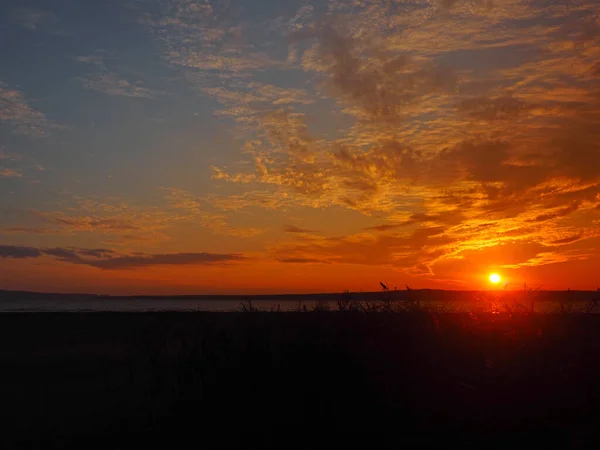 Pôr Sol Rio Grande Belo Céu Verão Rússia Ural Região — Fotografia de Stock