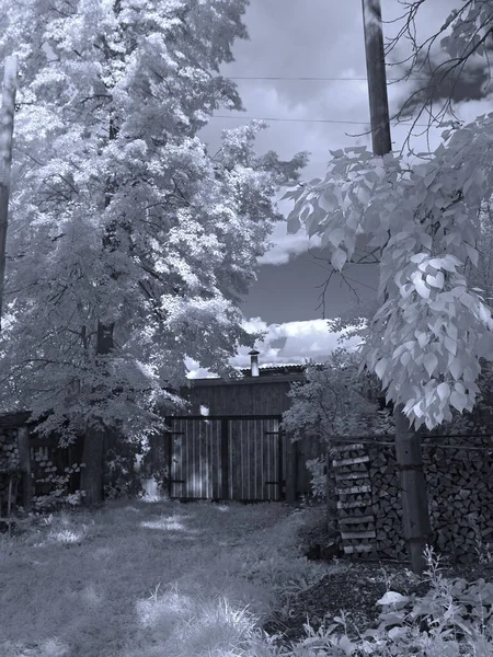 Street Wooden House Small Town Infra Red Photo Another Vision — Stock Photo, Image