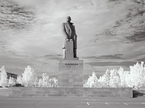 Foto Roja Infrarrojos Otra Visión Rusia Monumento Lenin — Foto de Stock