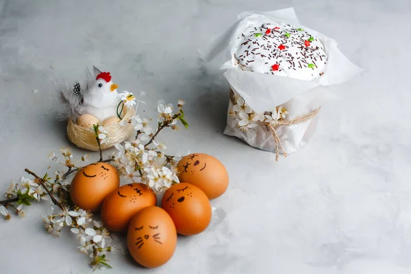 Прекрасные Пасхальные Яйца Курица Гнездом Забавное Милое Украшение Счастливой Пасхи — стоковое фото