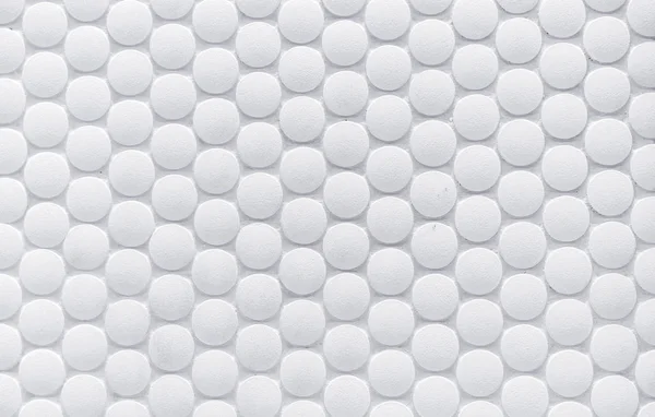 흰 세라믹 타일에 볼루 미터 원 이있습니다. 흰색 3D 배경. — 스톡 사진
