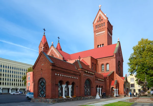 Helgonkyrkan Simon och Helena (Röda kyrkan), Minsk, Vitryssland — Stockfoto