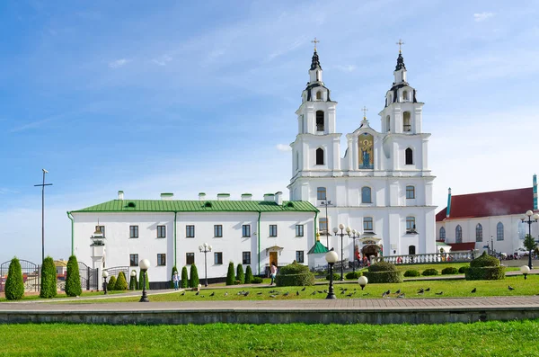 Kathedraal van afkomst van de Heilige Geest, Minsk, Wit-Rusland — Stockfoto