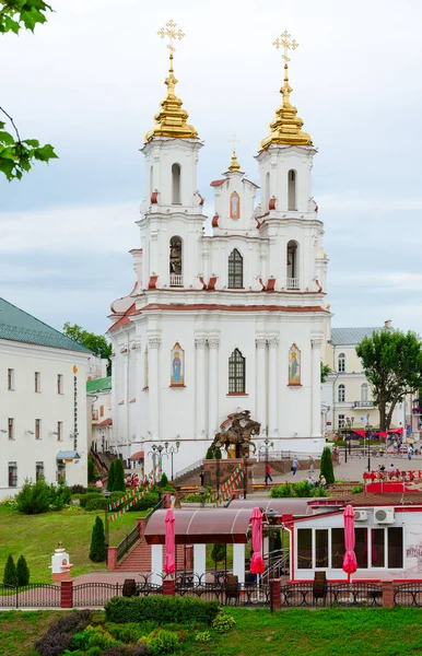 Θέα στην εκκλησία Voskresenskaya (Rynkovaya), Vitebsk, Λευκορωσία — Φωτογραφία Αρχείου