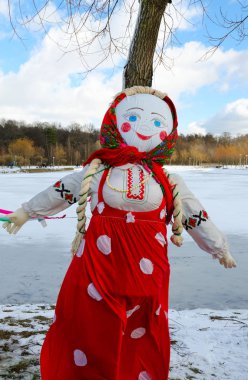Shrovetide bebek renkli başörtüsü ve sundress