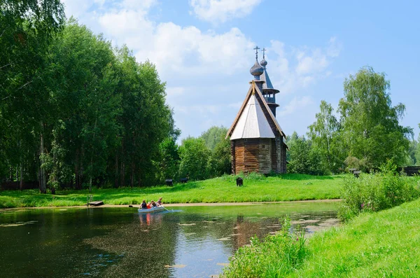 Kostroma Architektoniczno-Etnograficzne i Krajobrazowe Muzeum-Rezerwat Kostromskaya Sloboda — Zdjęcie stockowe