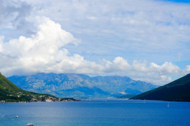 Kotor Körfezi Herceg Novi, Karadağ için görünümünü  