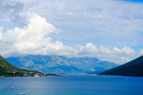 Vista de la Bahía de Kotor en Herceg Novi, Montenegro —  Fotos de Stock