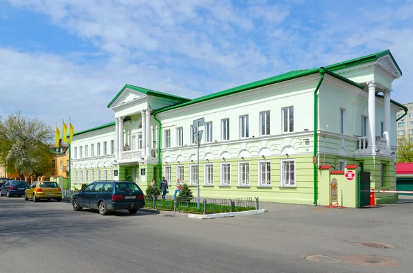 Κτίριο του Gomel περιφερειακής ένωσης των κοινωνιών των καταναλωτών, Gomel, Λευκορωσία — Φωτογραφία Αρχείου