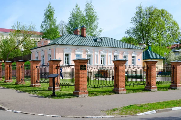 Muzeum stacionární výstava pěšky podél Nižněnovgorodské Pokrovské (dům Petra jsem), Polotsk, Bělorusko — Stock fotografie