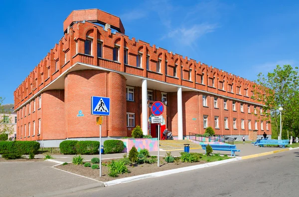 Polotsk barnens polikliniken, gatan Euphrosyne av Polotsk, 18 — Stockfoto