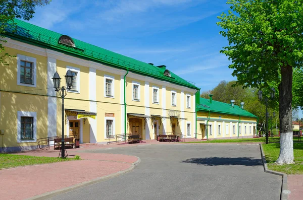 Tělocvičně Polotsk státní univerzita (komplex budov bývalého jezuitského kolegia), Polotsk, Bělorusko — Stock fotografie