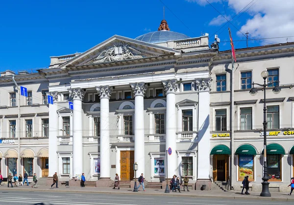 Casa da Igreja Reformada Holandesa em Nevsky Prospect, 20, São Petersburgo, Rússia — Fotografia de Stock
