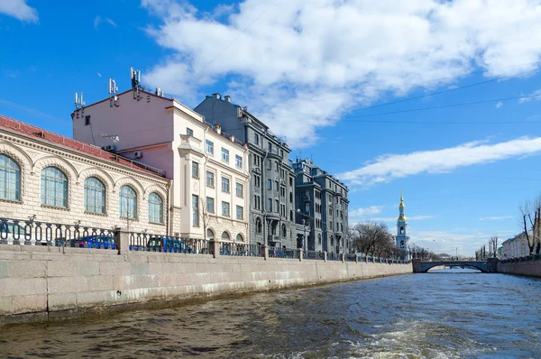 Rentables Haus von r.g. Vege am Ufer des Krjukow-Kanals, st. petersburg, russland — Stockfoto