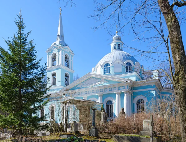 Kirche von Smolensk Ikone der Gottesmutter, Smolensk Friedhof, st. petersburg, Russland — Stockfoto