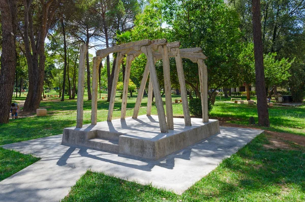 Monumento a las víctimas de la represión política, Tirana, Albania — Foto de Stock