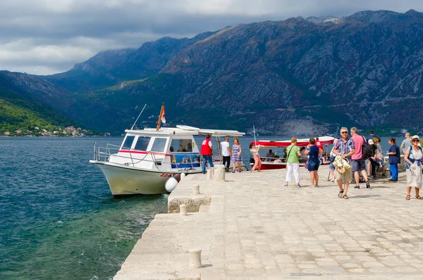 Virgin Island üzerinde resif (Gospa od Skrpela Adası), Körfezi Kotor, Karadağ