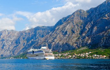 Cruise gemi Körfezi Kotor, Karadağ