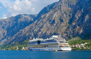 Cruise gemi Körfezi Kotor, Karadağ