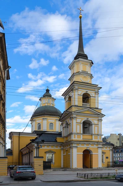 Templom Szent igaz Simeon az Isten-bemutatóra és Anna, a jósnő (Simeonovskaya templom), St. Petersburg, Oroszország — Stock Fotó