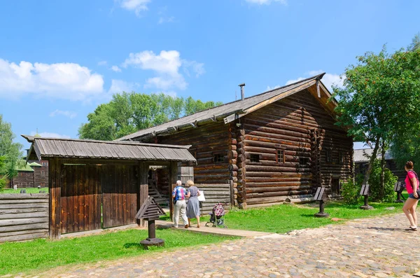 Kostroma, architektonicznych i etnograficzne i krajobraz Muzeum rezerwat Kostromskaya Sloboda, Rosja — Zdjęcie stockowe