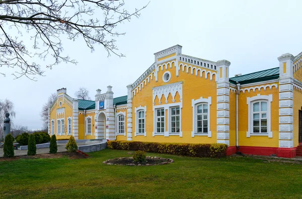 Dobrush regionales Heimatmuseum, Weißrussland — Stockfoto